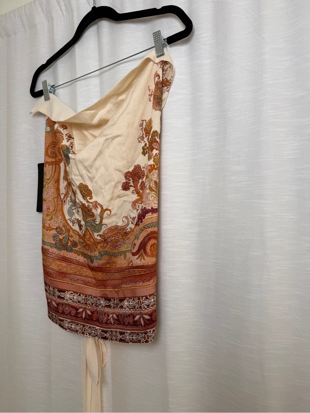 Lulus Paisley Print Cowl Neck Halter Tie Back Top Cream | NWT Size XS - Picture 8 of 15